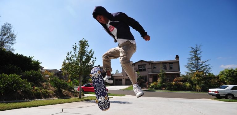 Easy Skateboard Tricks for Beginners EliteSkater